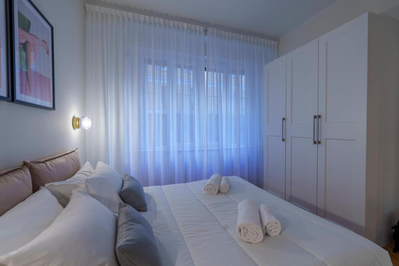 Porta Venezia-Trilocale-Luxury Con Wifi-Neflix Apartment มิลาน ภายนอก รูปภาพ